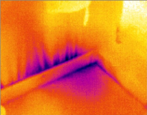 Air Infiltration at Skirting displayed in thermographic image by McClean Thermal Imaging, Co. Donegal, Ireland